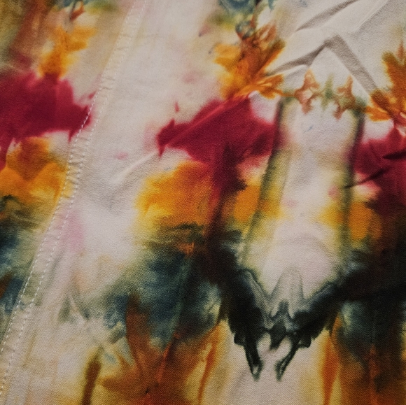 J. McLaughlin Hand tie dyed A-line skirt size 12 green, orange and red - Picture 6 of 7